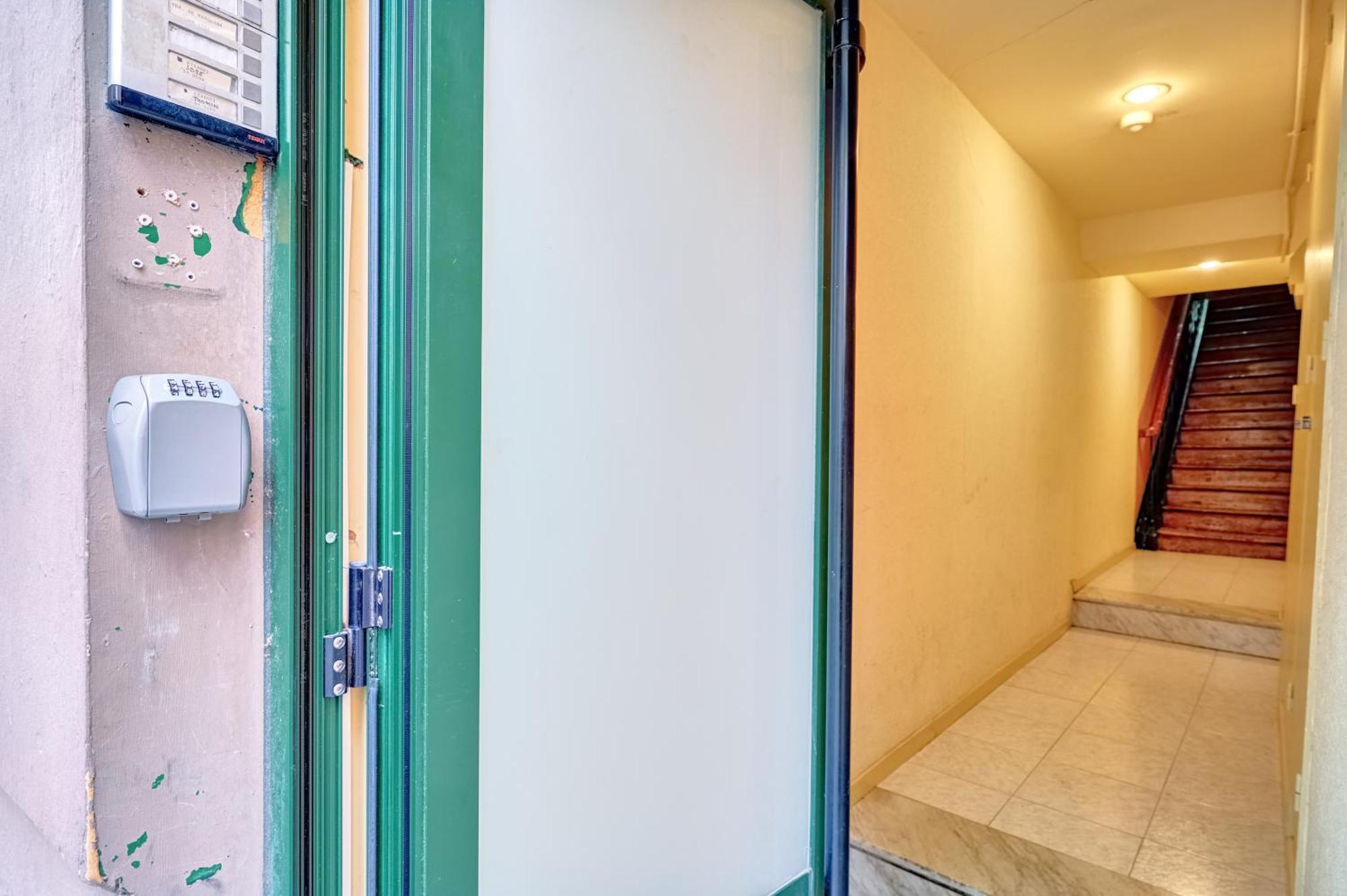 Apartamento La Capilla By Clabao ปัมโปลนา ภายนอก รูปภาพ