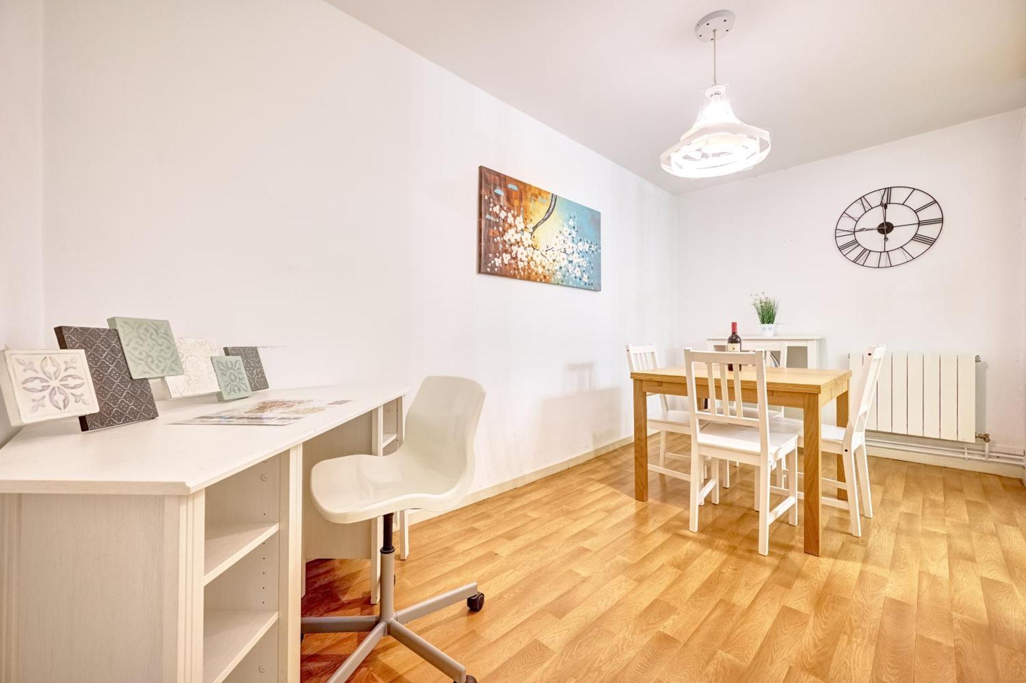 Apartamento La Capilla By Clabao ปัมโปลนา ภายนอก รูปภาพ